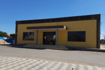 Prefeitura de Tabocas do Brejo Velho/BA (Foto: Adamy Gianinni)