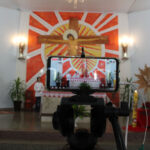 Transmissão de missa (Créditos: Adamy Gianinni)