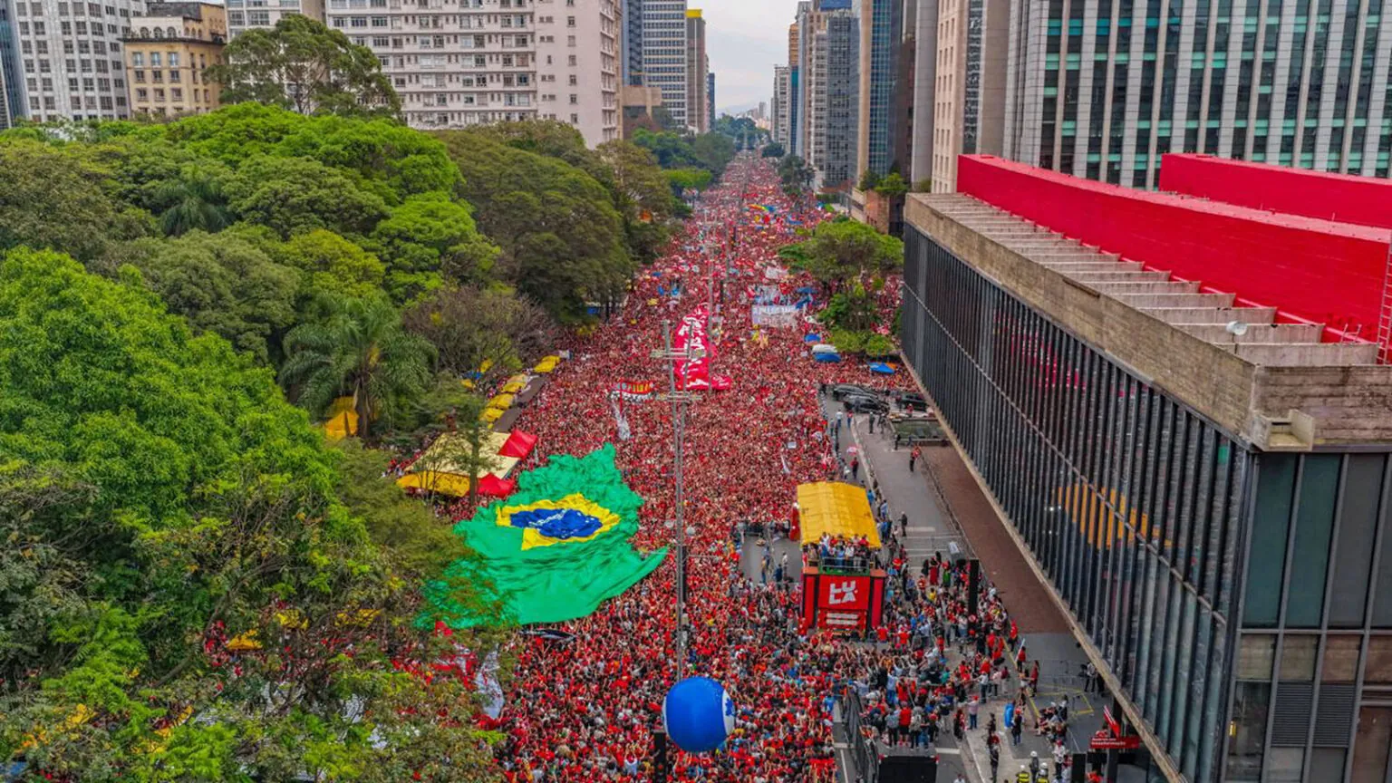 São Paulo SP 11./10/2026 - Presidente da República, Luiz Inácio Lula da Silva, durante ato ”Lula em São Paulo, O Brasil Pronto Pra Mais” na Avenida Paulista, em São Paulo - SP (Créditos: Ricardo Stuckert)